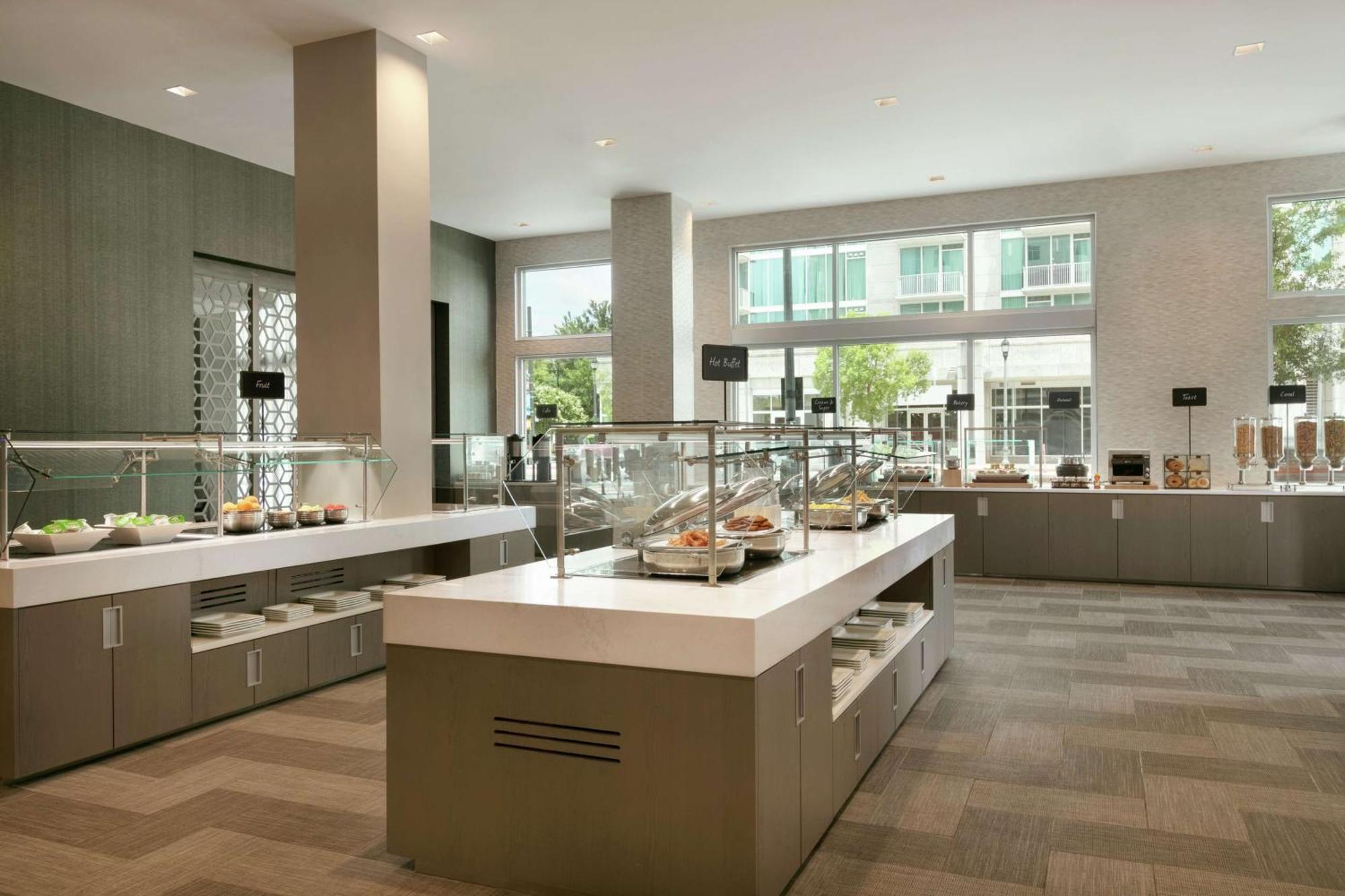 Embassy Suites By Hilton Atlanta Midtown Dış mekan fotoğraf